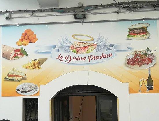 La Divina Piadina